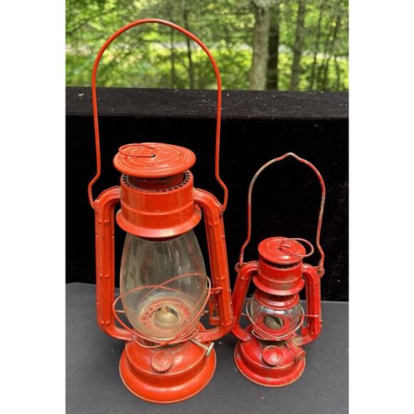 2 Nice VTG WINGED WHEEL Red Lanterns No. 350 & 500 Japan - Picture 1 of 11